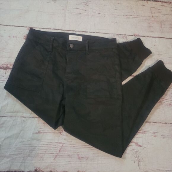 Level 99 Lara Utility Pant in Midnight Camo Size 28 - Picture 2 of 7